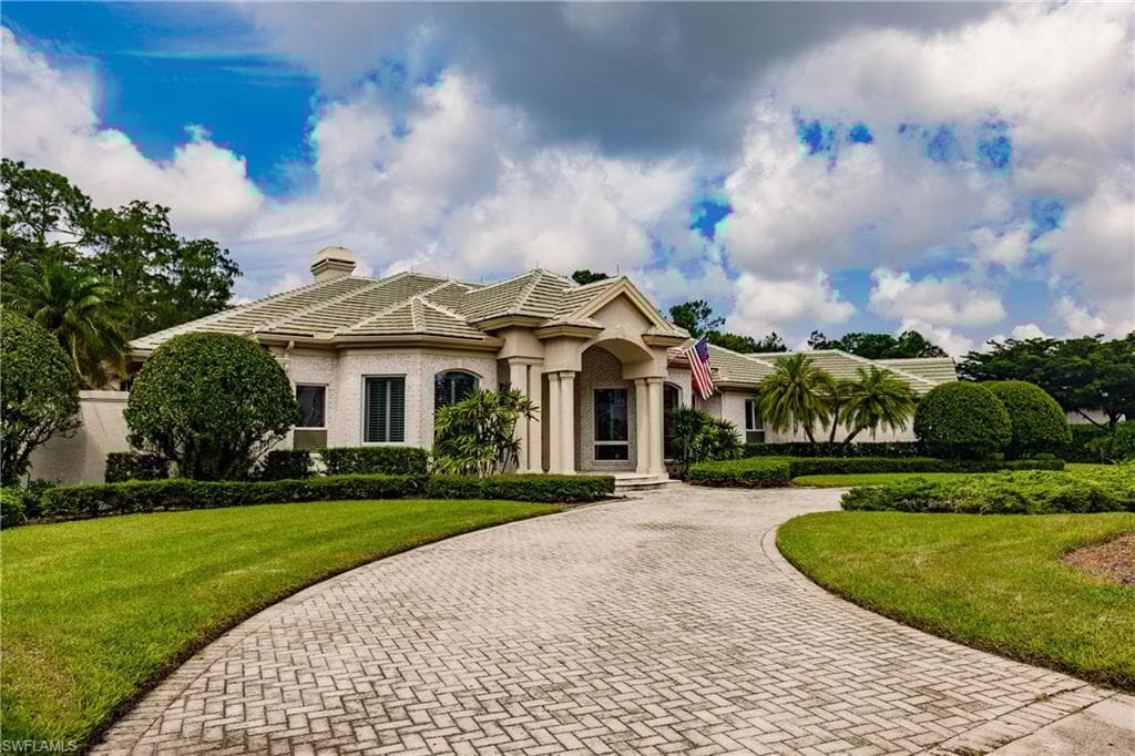 4485 Brynwood Dr, Naples, FL 34119-2