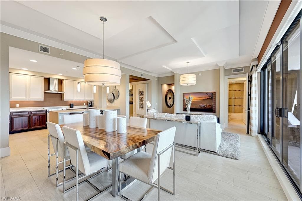 1030 3rd Ave S 307, Naples, FL 34102-11
