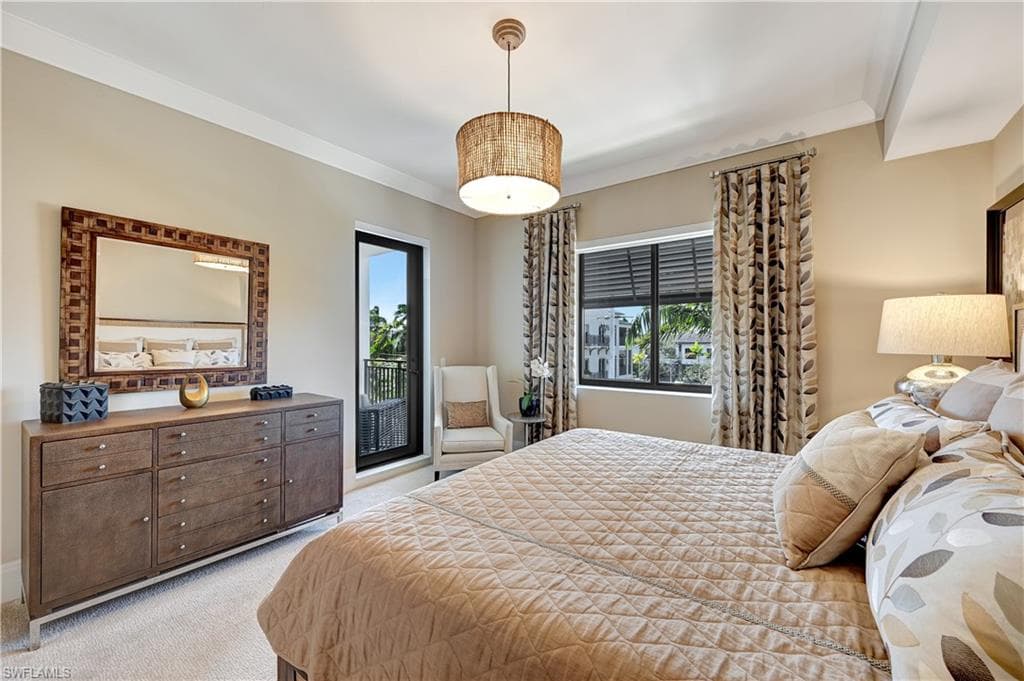 1030 3rd Ave S 307, Naples, FL 34102-19