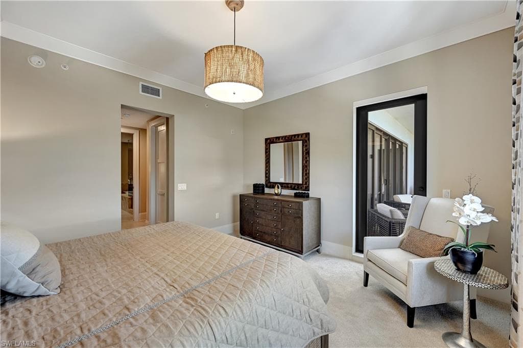 1030 3rd Ave S 307, Naples, FL 34102-20