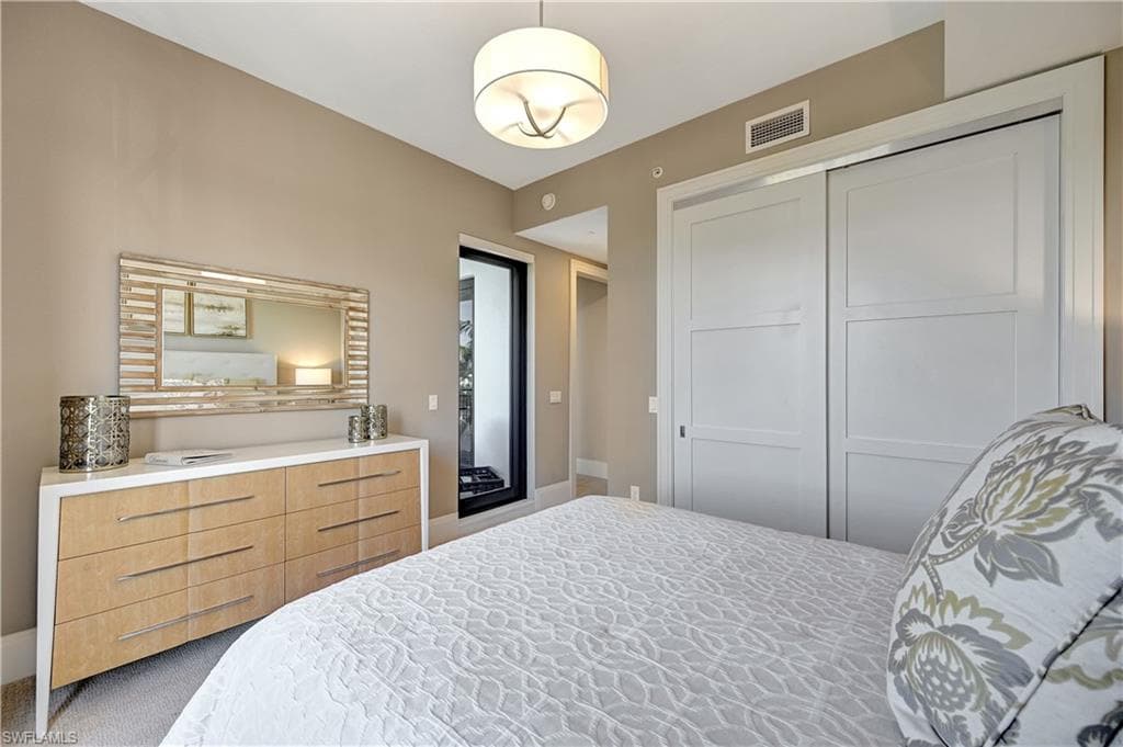 1030 3rd Ave S 307, Naples, FL 34102-24