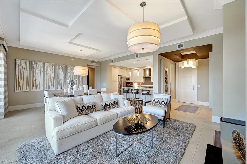 1030 3rd Ave S 307, Naples, FL 34102-2
