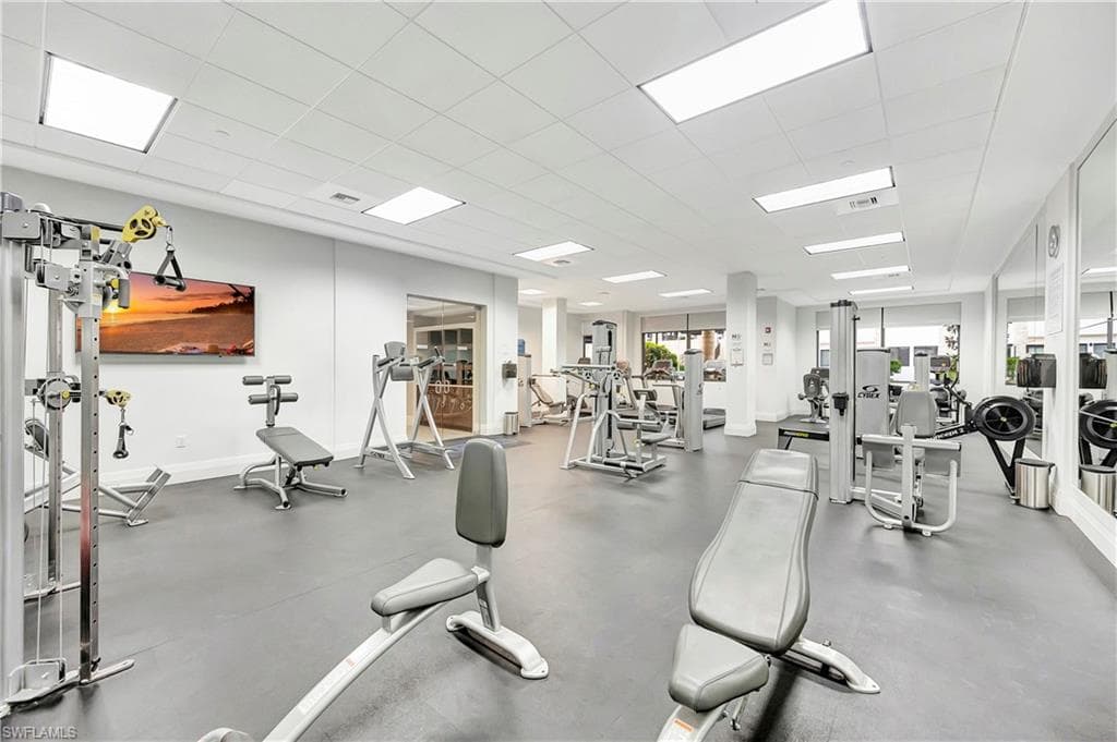 1030 3rd Ave S 307, Naples, FL 34102-39