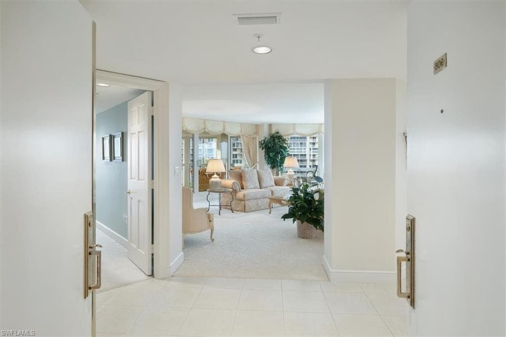 4021 Gulf Shore Blvd N 506, Naples, FL 34103-4