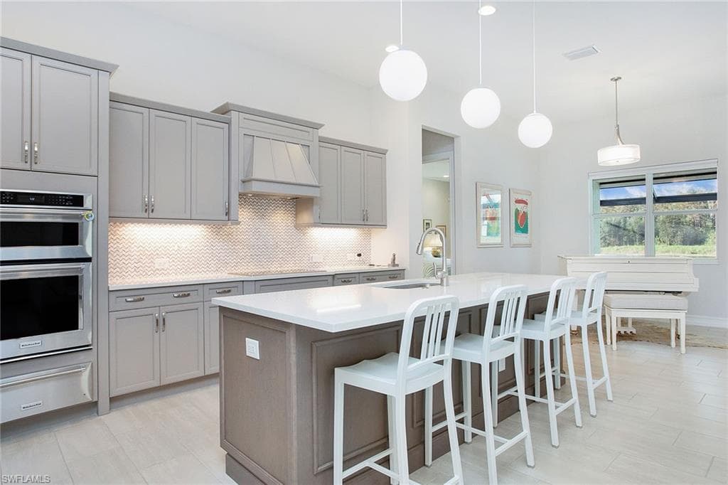14404 Neptune Ave, Naples, FL 34114-11