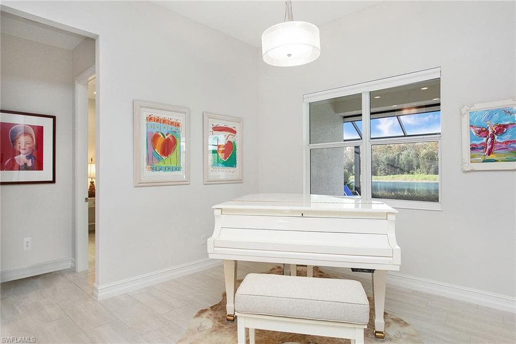 14404 Neptune Ave, Naples, FL 34114-12