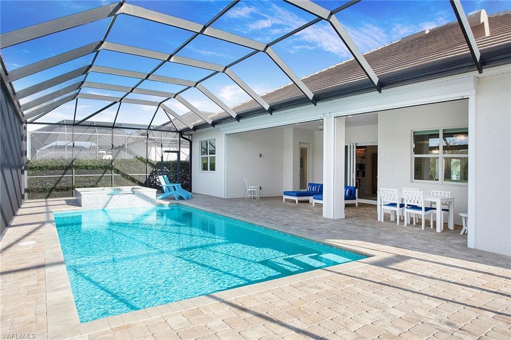 14404 Neptune Ave, Naples, FL 34114-26