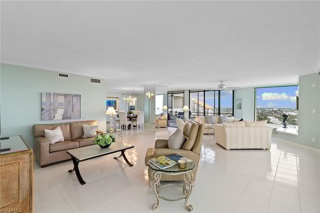 5555 Heron Point Dr 1801, Naples, FL 34108-9