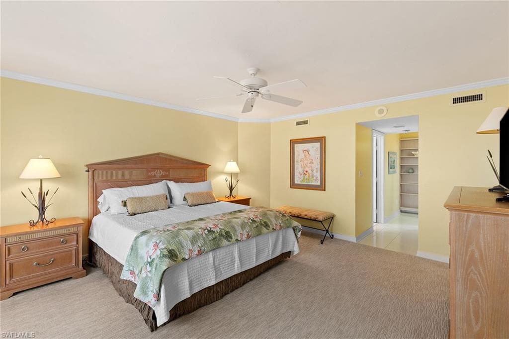5555 Heron Point Dr 1801, Naples, FL 34108-12
