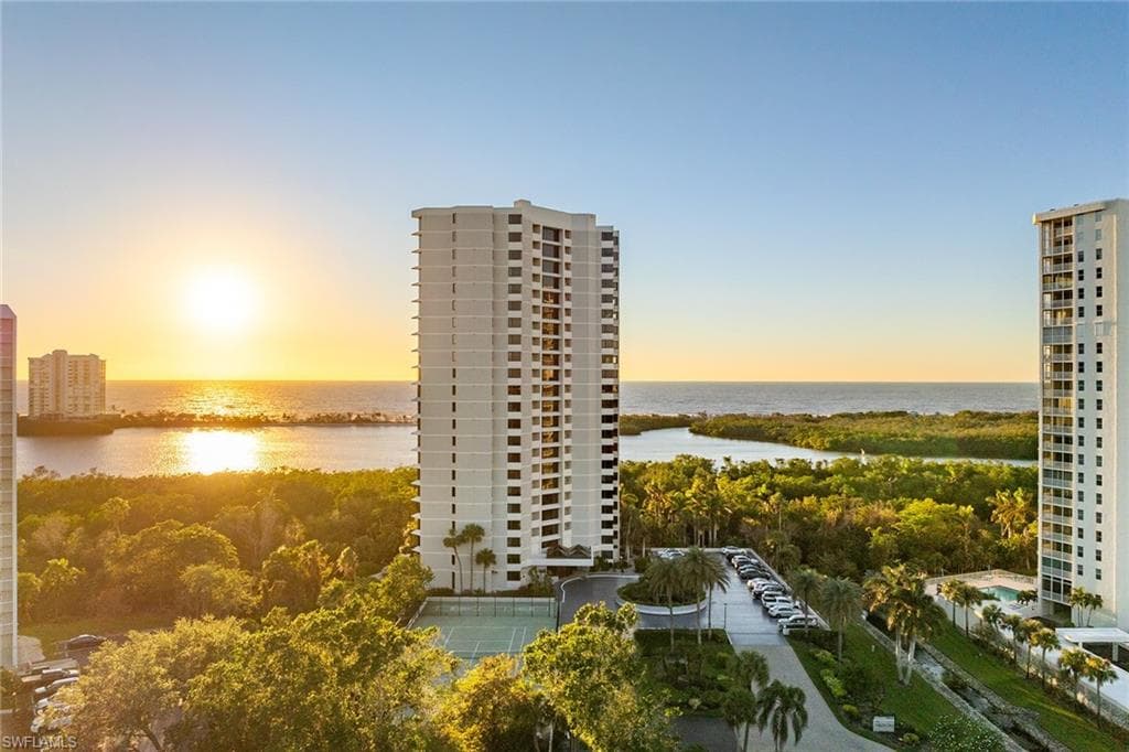 5555 Heron Point Dr 1801, Naples, FL 34108-27