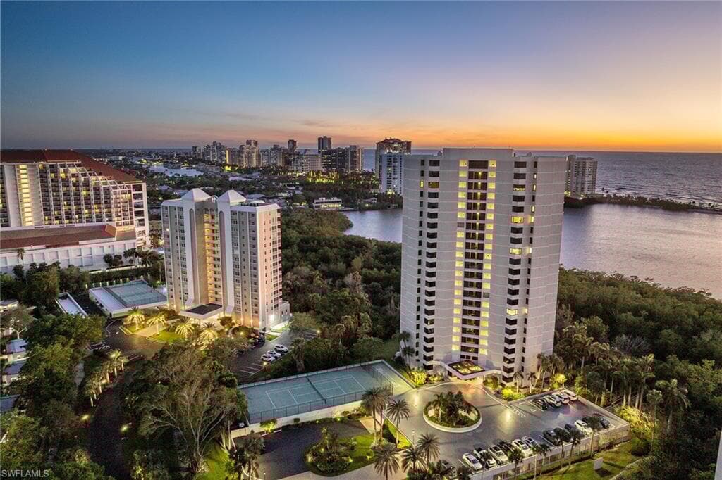 5555 Heron Point Dr 1801, Naples, FL 34108-30