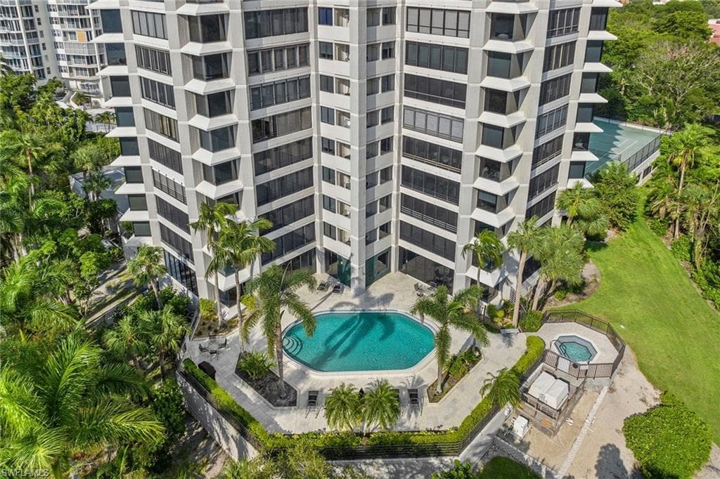 5555 Heron Point Dr 1801, Naples, FL 34108-31