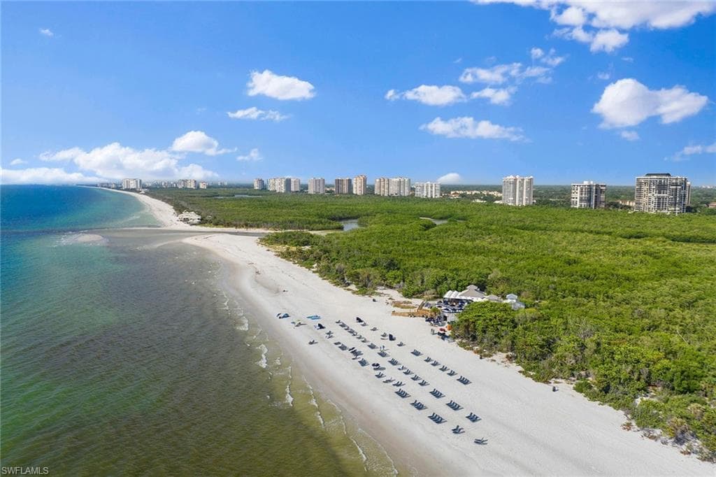 5555 Heron Point Dr 1801, Naples, FL 34108-33