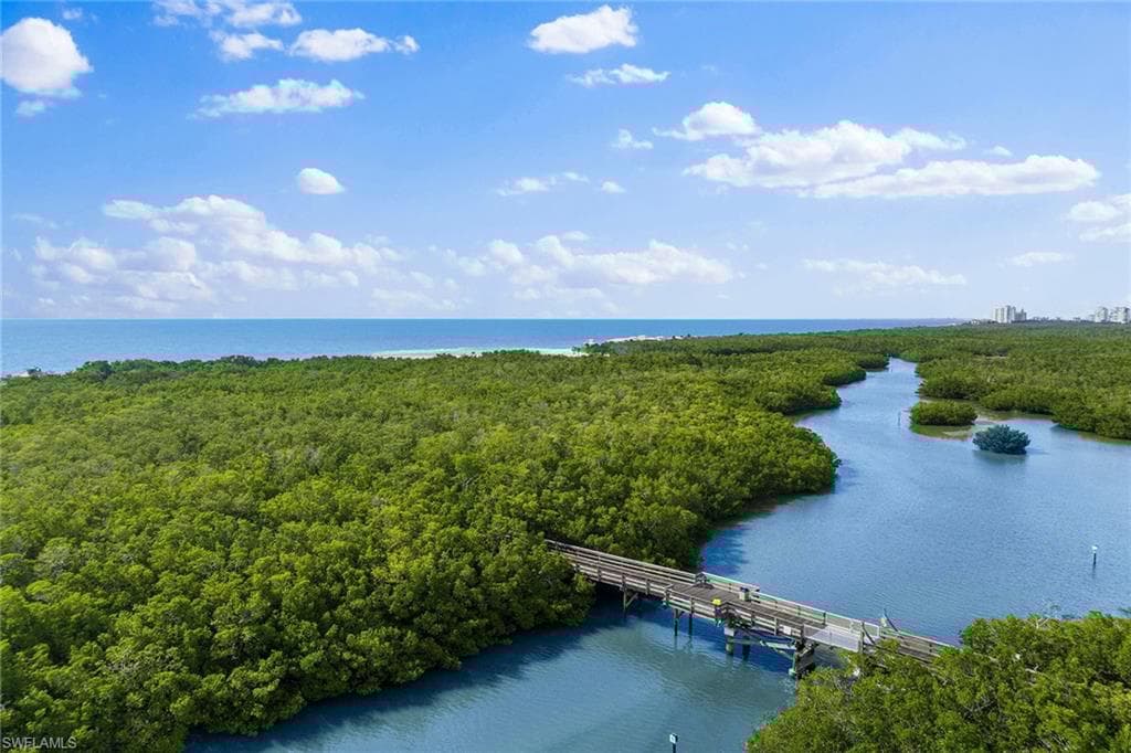 5555 Heron Point Dr 1801, Naples, FL 34108-34