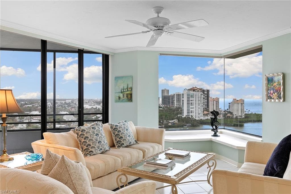 5555 Heron Point Dr 1801, Naples, FL 34108-4