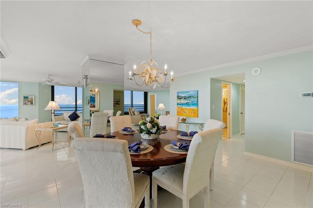 5555 Heron Point Dr 1801, Naples, FL 34108-8
