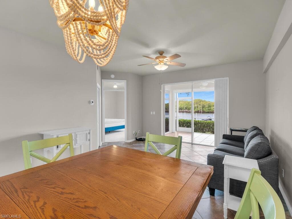 242 Newport Dr 504, Naples, FL 34114-13