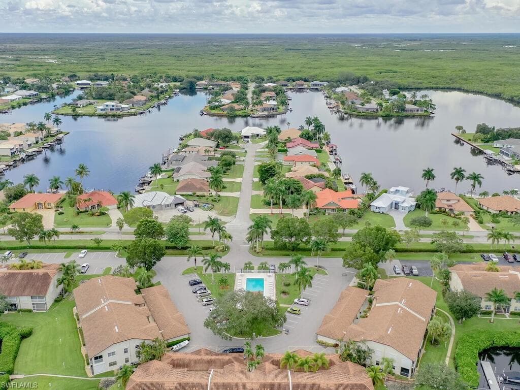 242 Newport Dr 504, Naples, FL 34114-33