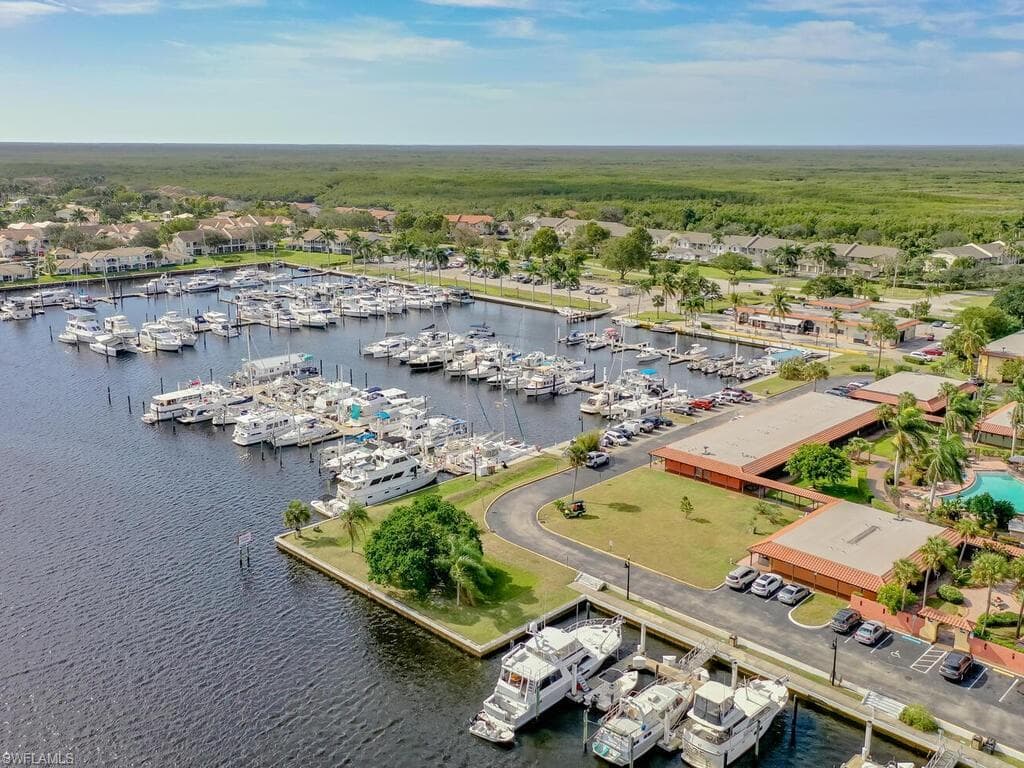 242 Newport Dr 504, Naples, FL 34114-43