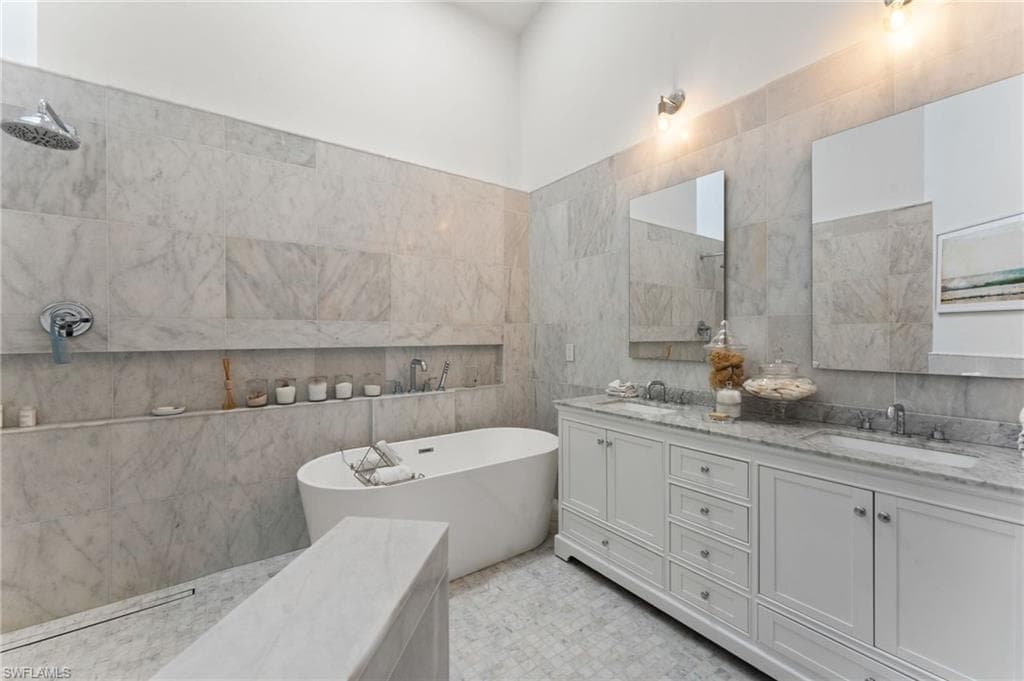 4006 Crayton Rd A-2, Naples, FL 34103-20