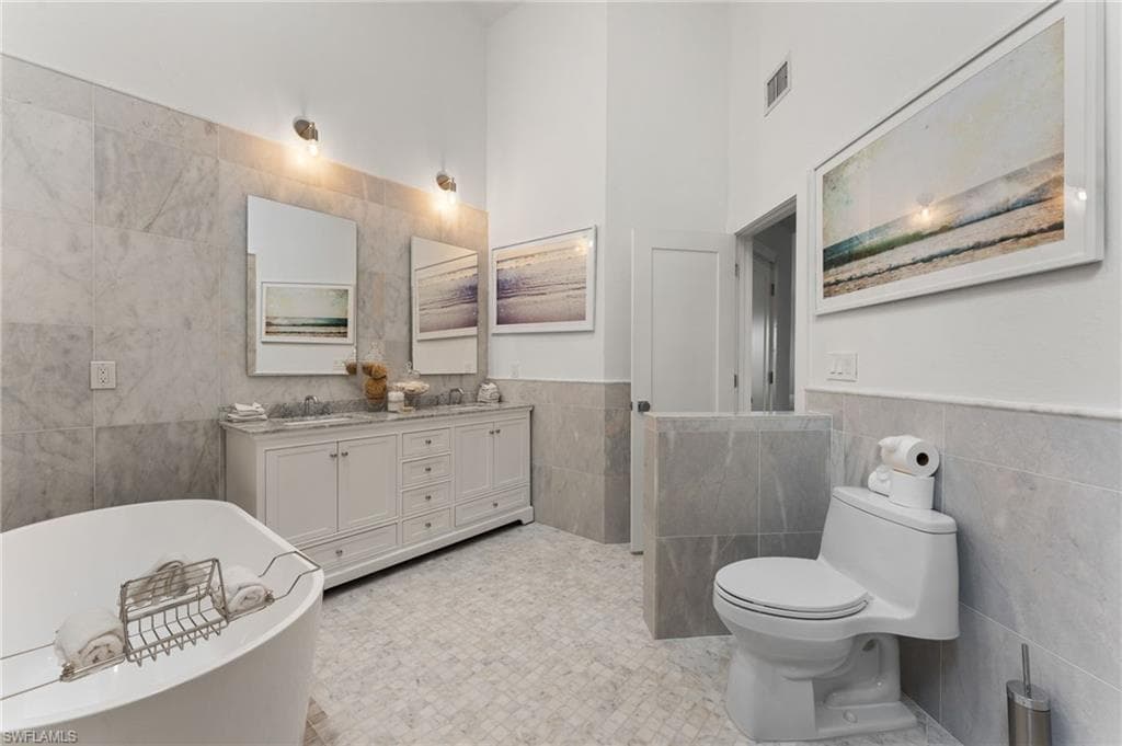 4006 Crayton Rd A-2, Naples, FL 34103-24