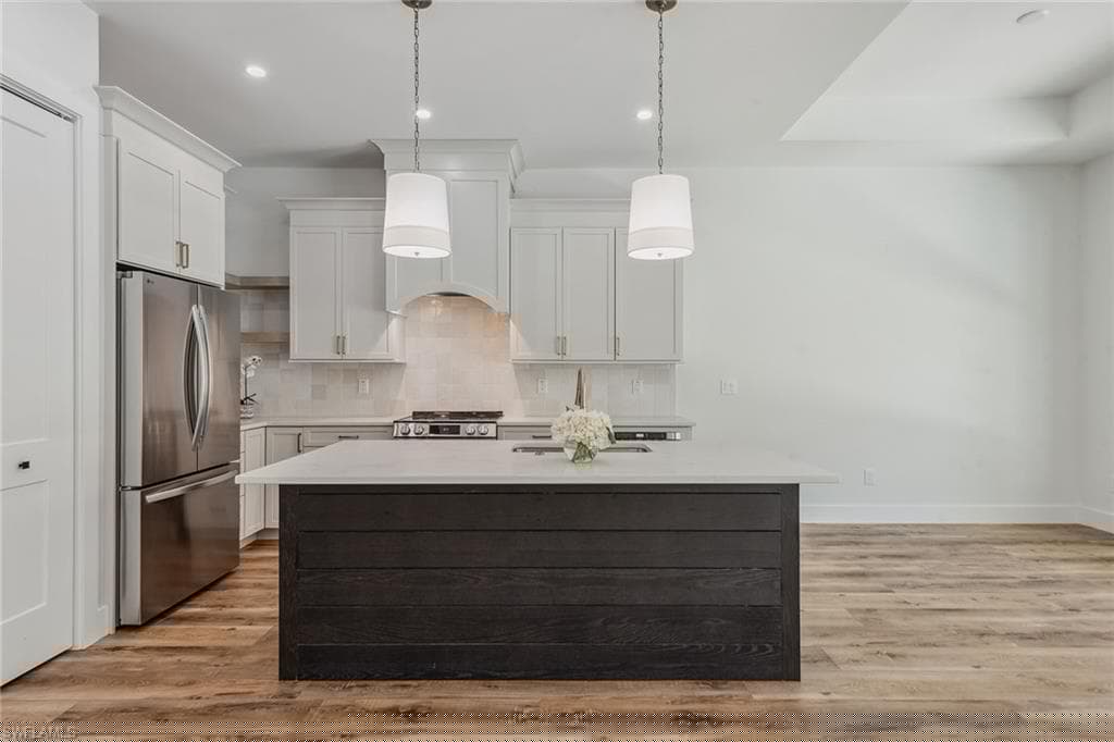 7968 Cordoba Pl, Naples, FL 34113-16