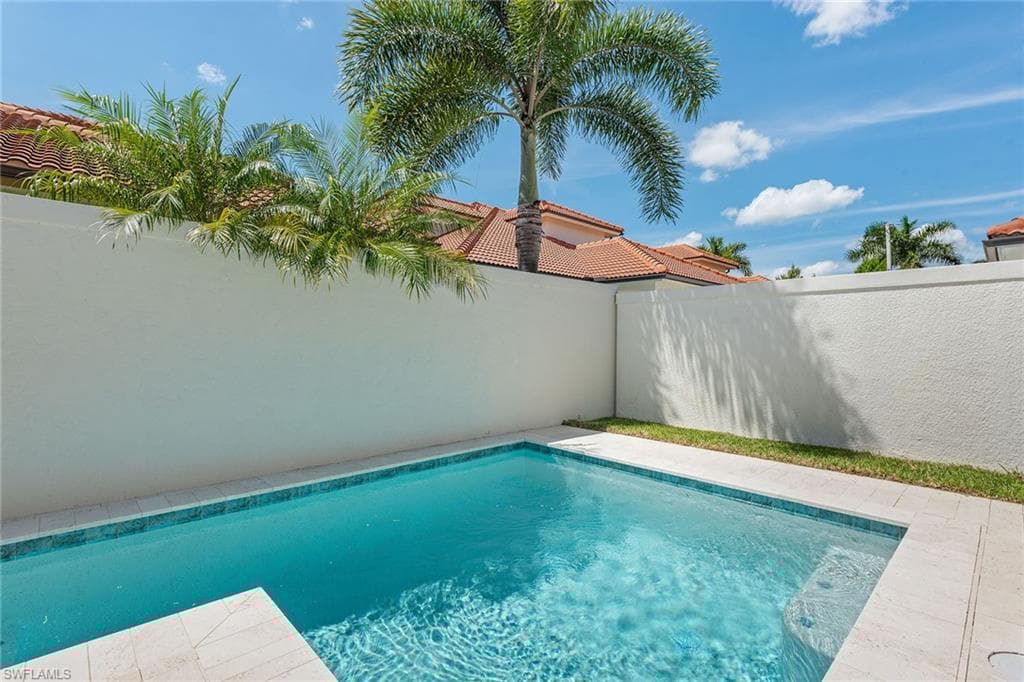 7968 Cordoba Pl, Naples, FL 34113-35