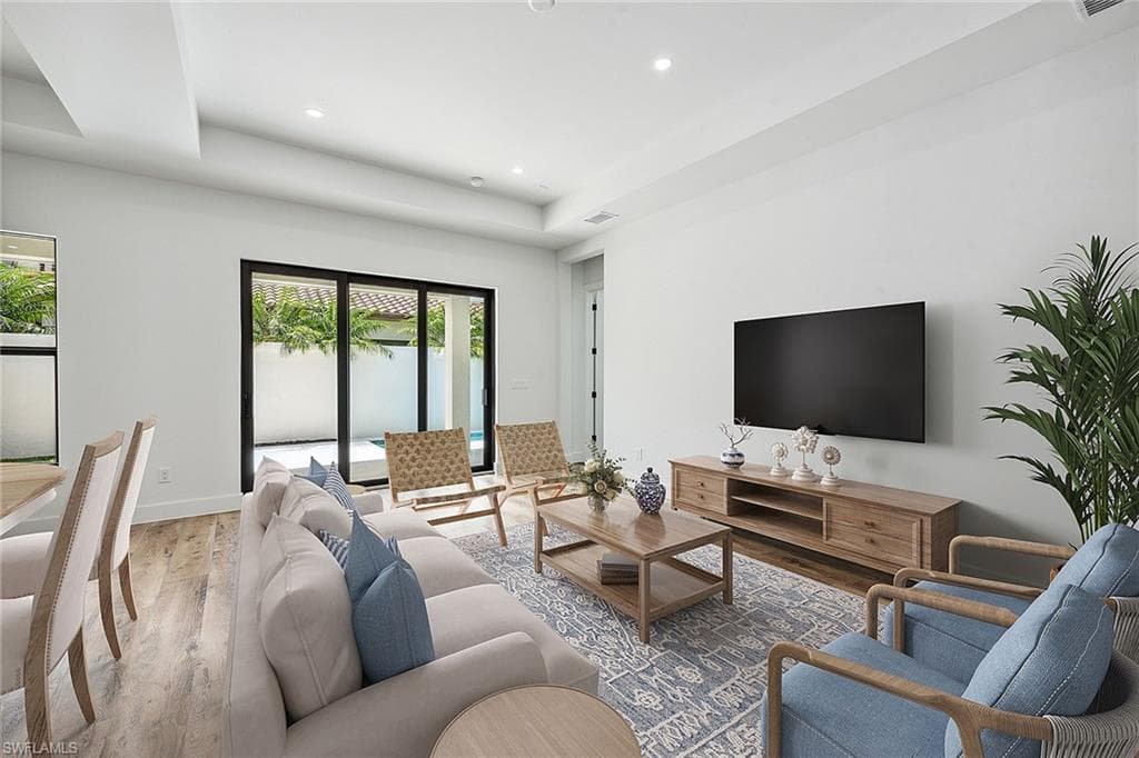 7968 Cordoba Pl, Naples, FL 34113-6