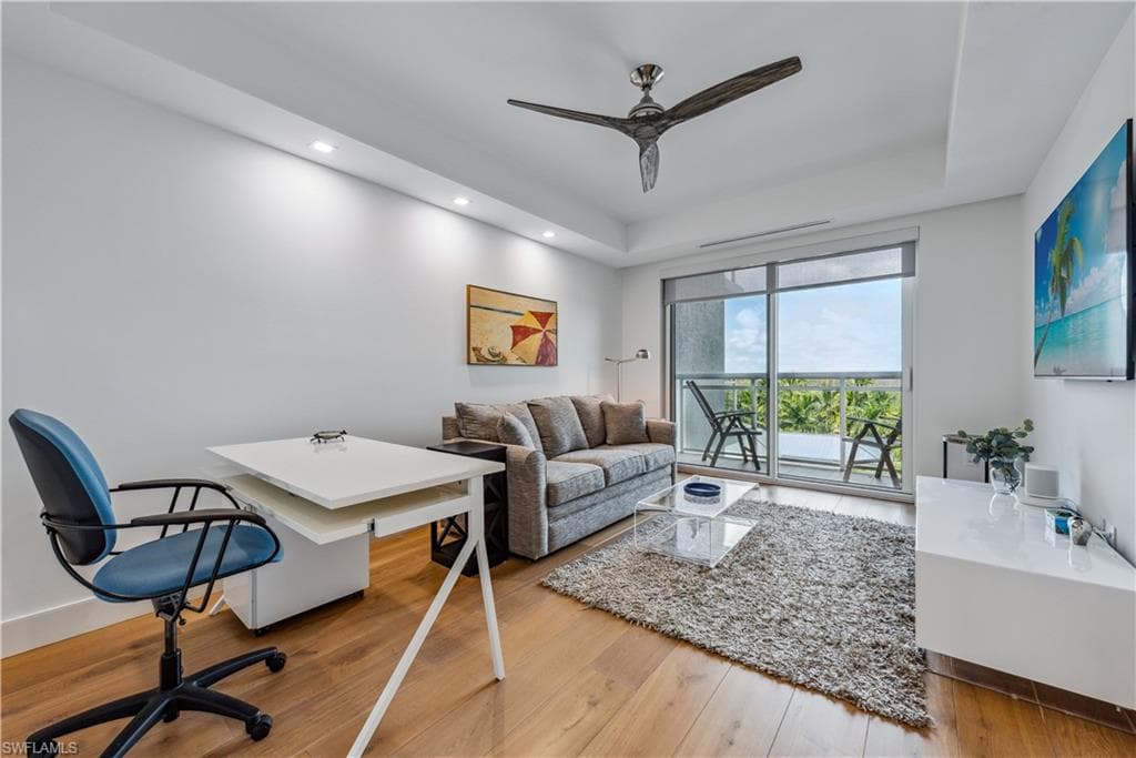 13915 Old Coast Rd 504, Naples, FL 34110-17