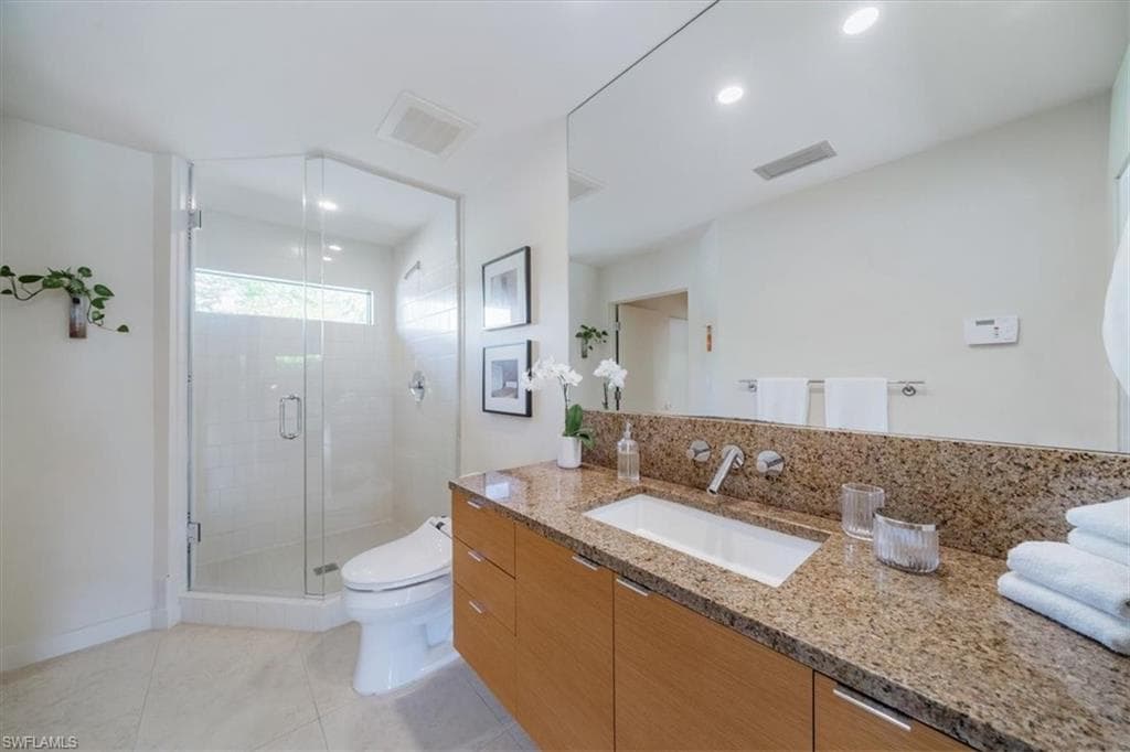 705 Shadow Lake Ln, Naples, FL 34108-39