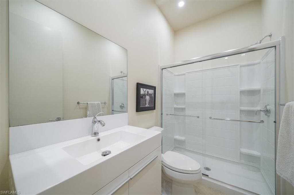 705 Shadow Lake Ln, Naples, FL 34108-42
