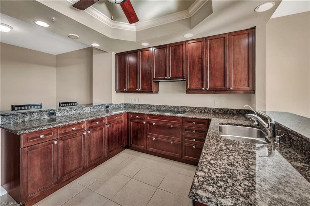 455 Cove Tower Dr 1703, Naples, FL 34110-12