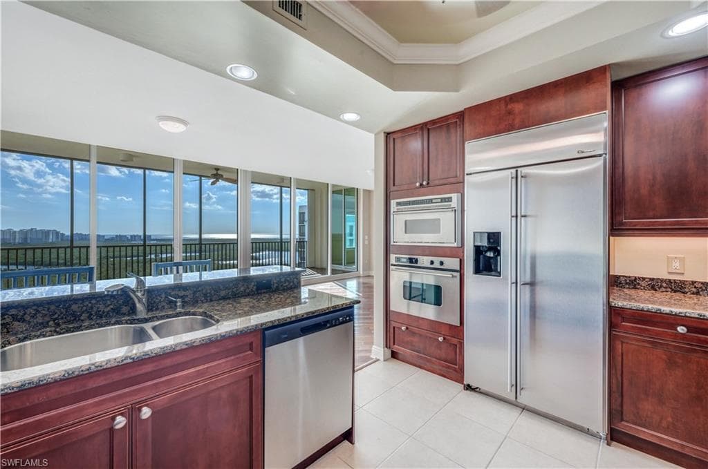 455 Cove Tower Dr 1703, Naples, FL 34110-13