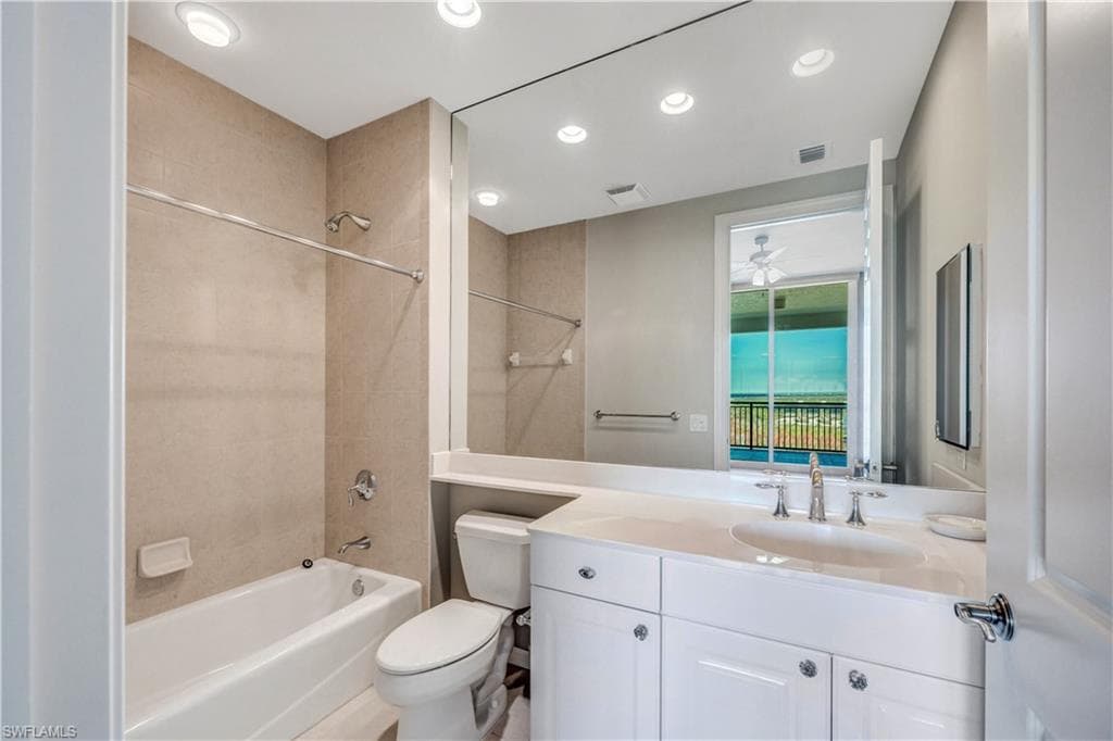 455 Cove Tower Dr 1703, Naples, FL 34110-24