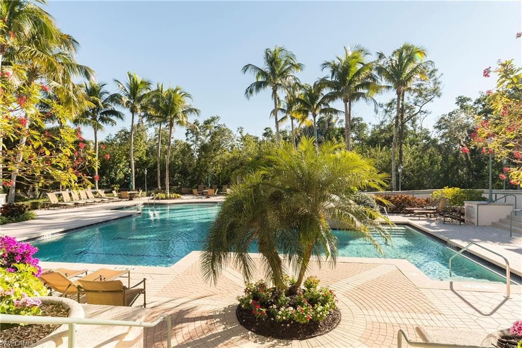 455 Cove Tower Dr 1703, Naples, FL 34110-32