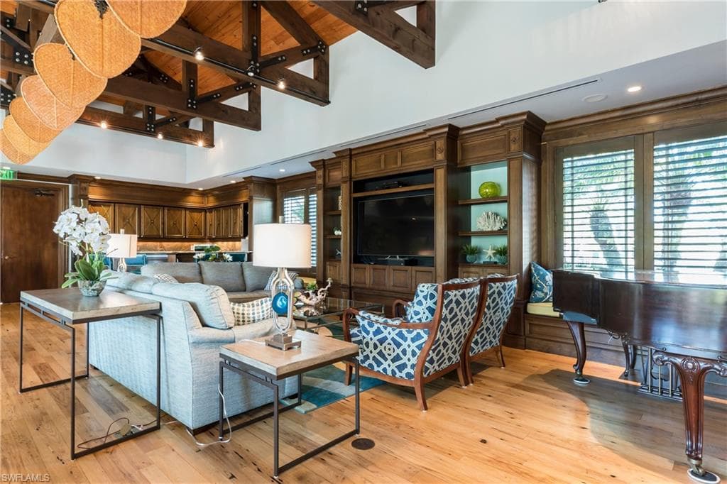 455 Cove Tower Dr 1703, Naples, FL 34110-38