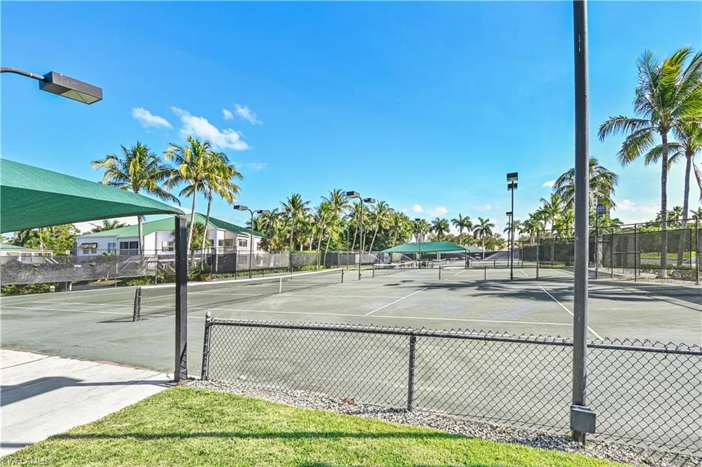 455 Cove Tower Dr 1703, Naples, FL 34110-42