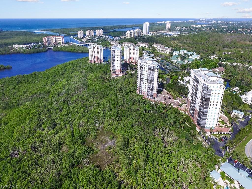 455 Cove Tower Dr 1703, Naples, FL 34110-45