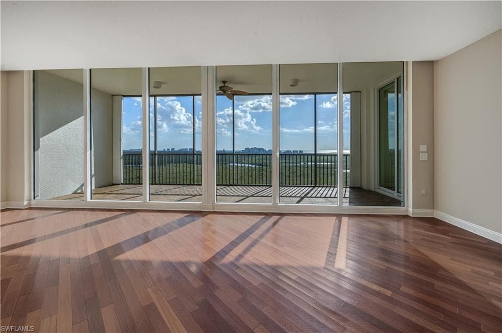455 Cove Tower Dr 1703, Naples, FL 34110-5