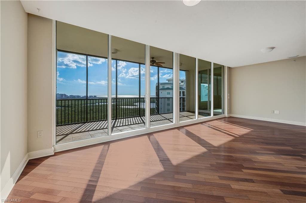 455 Cove Tower Dr 1703, Naples, FL 34110-6