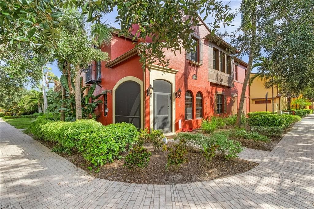 9114 Chula Vista Ln 119-1, Naples, FL 34113-2