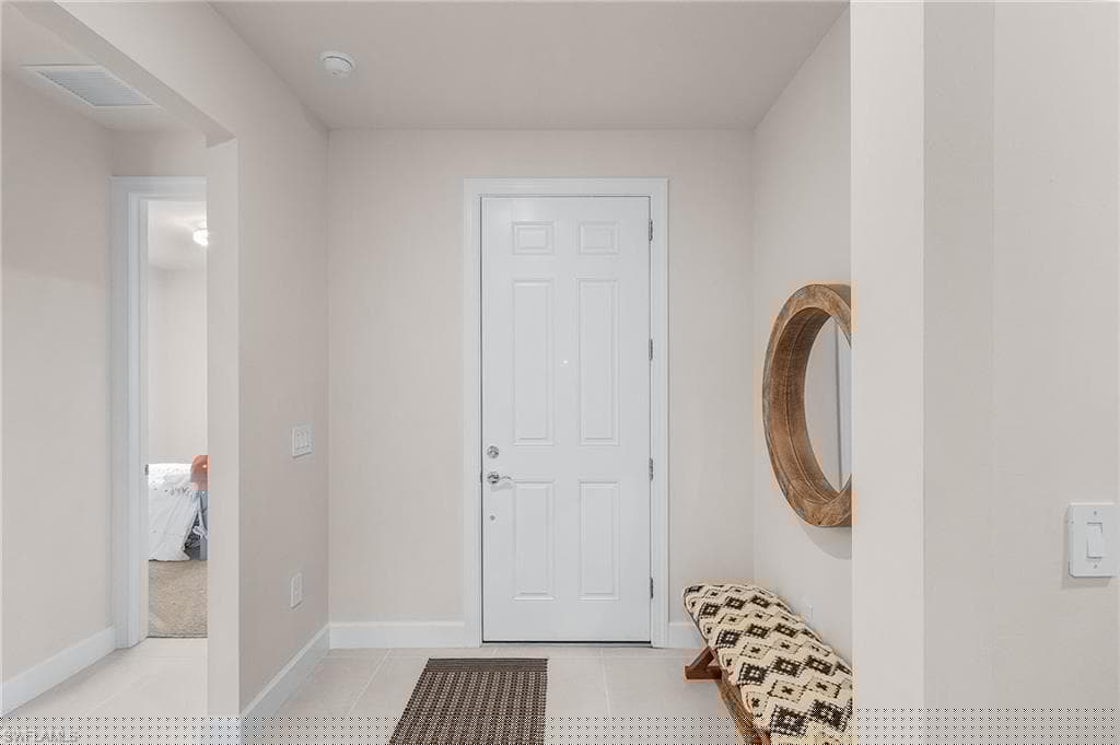 9839 Everglades Dr, Naples, Fl 34120-15