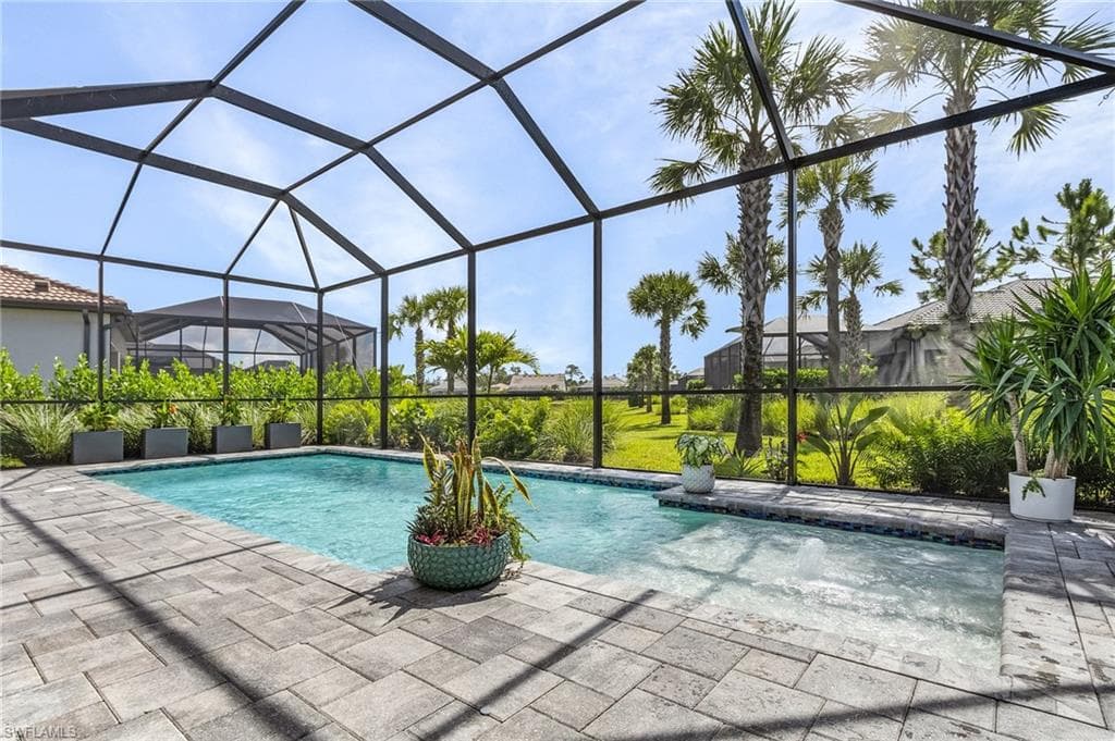 9839 Everglades Dr, Naples, Fl 34120-24