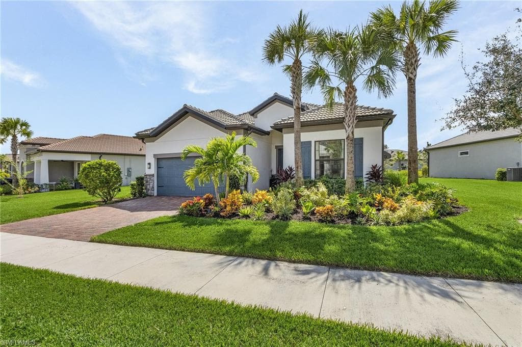 9839 Everglades Dr, Naples, Fl 34120-2