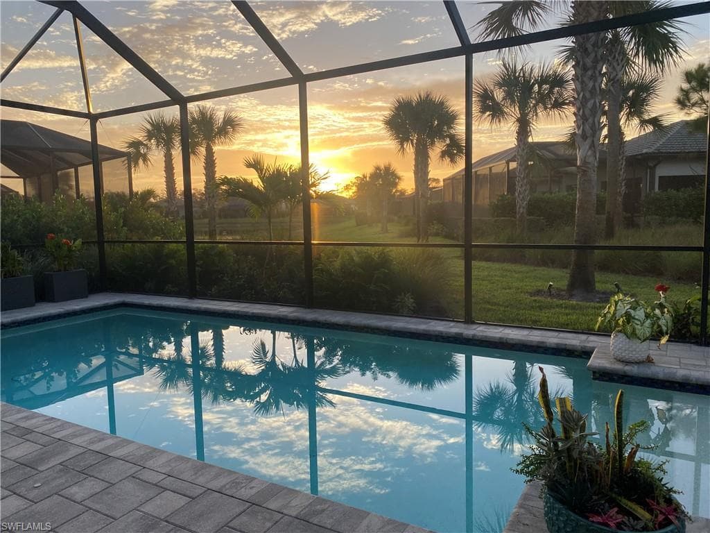 9839 Everglades Dr, Naples, Fl 34120-29