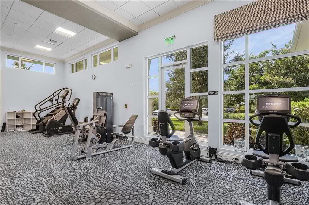 9839 Everglades Dr, Naples, Fl 34120-39