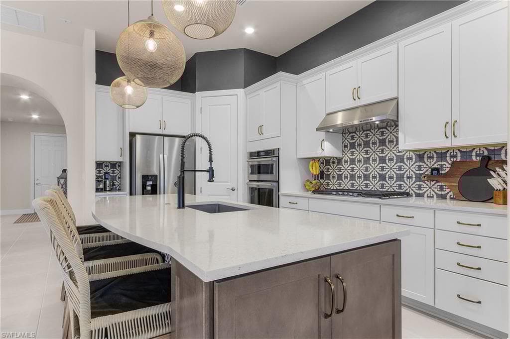 9839 Everglades Dr, Naples, Fl 34120-7