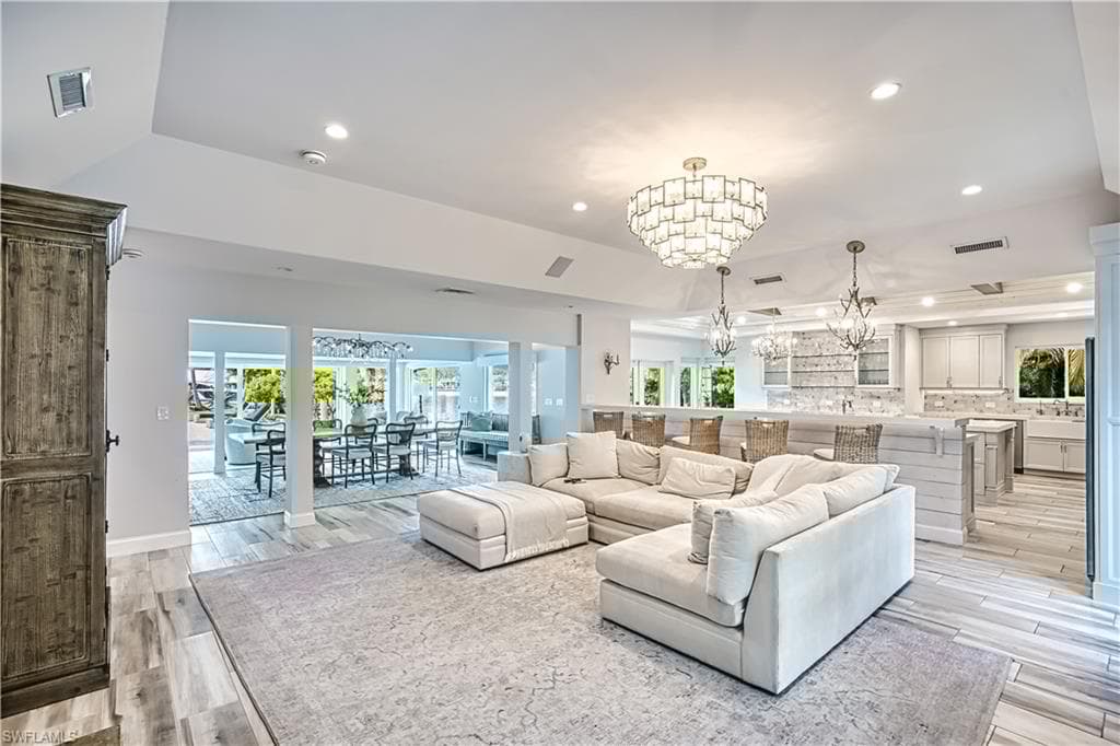 958 Spyglass Ln, Naples, FL 34102-10