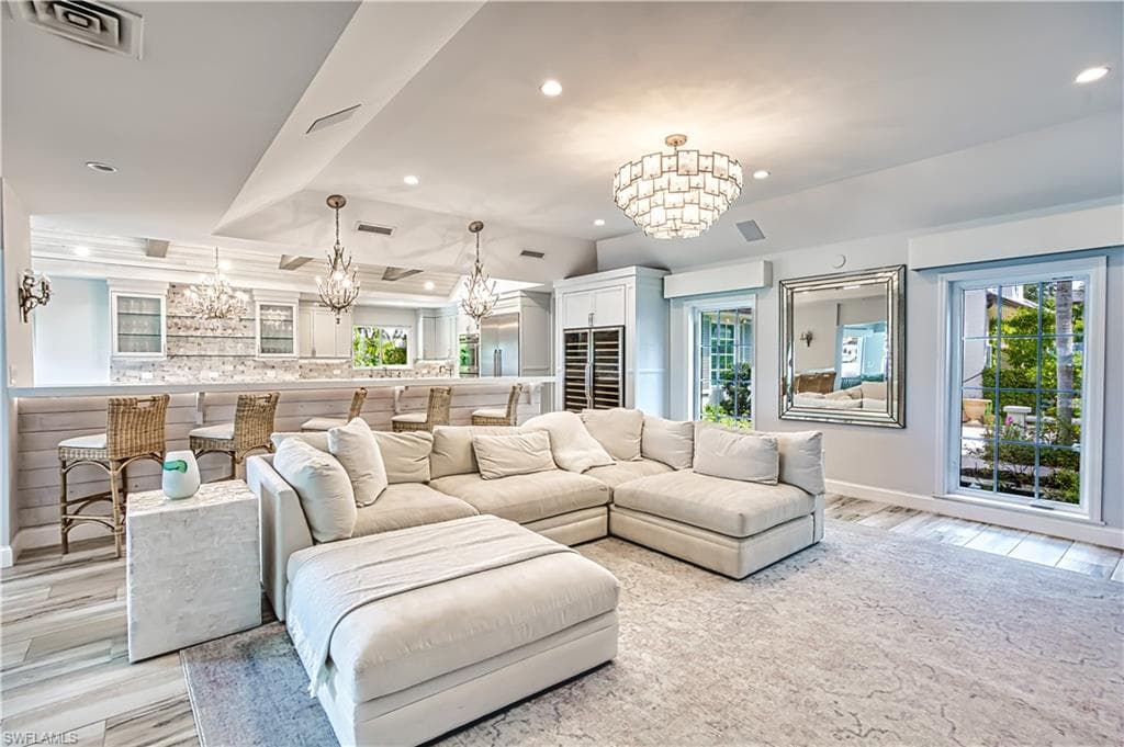 958 Spyglass Ln, Naples, FL 34102-11