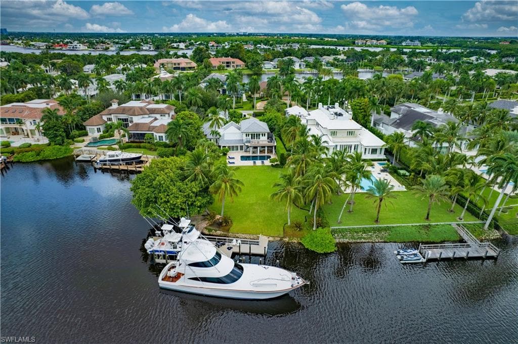 958 Spyglass Ln, Naples, FL 34102-35